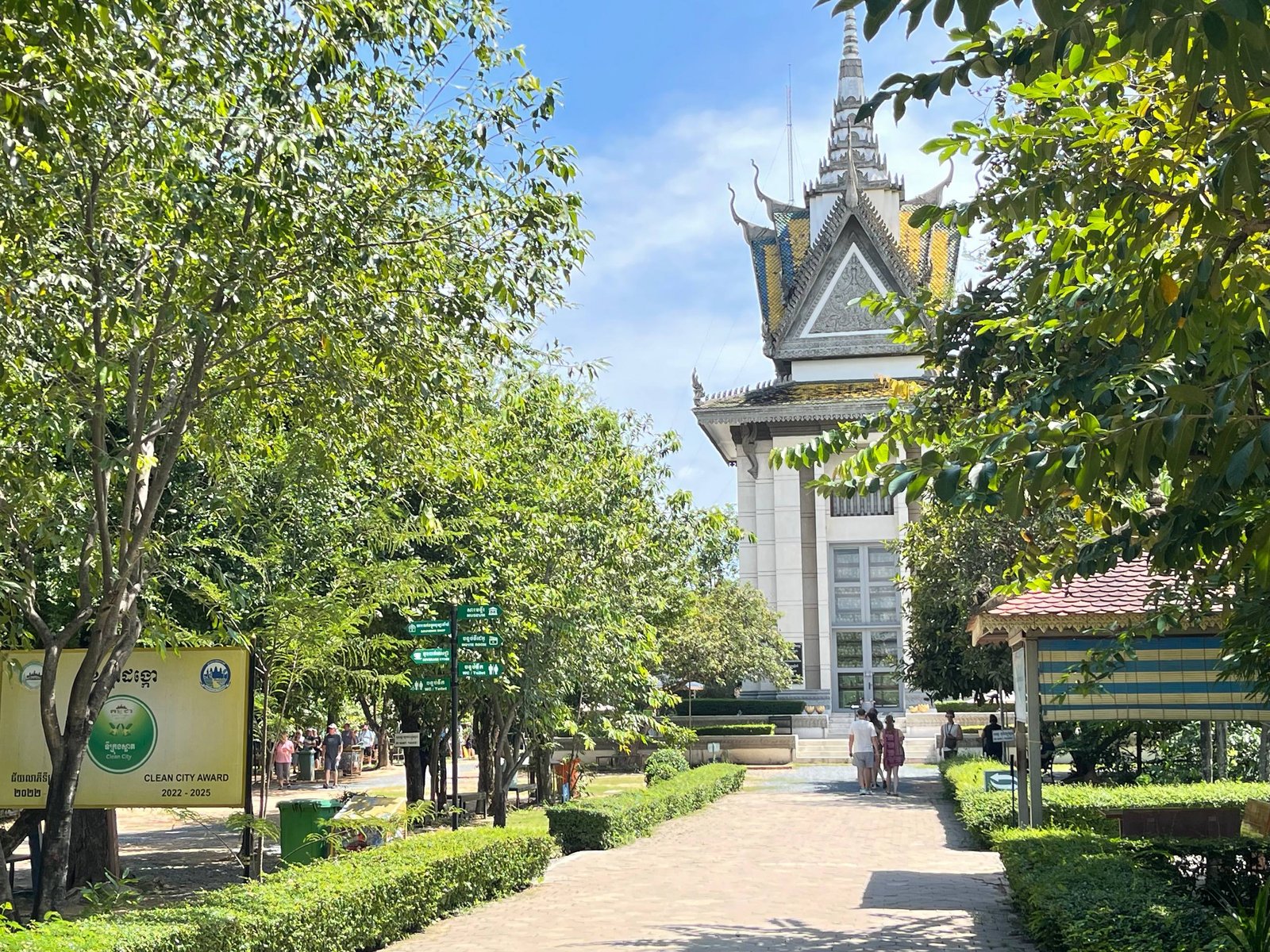 Phnom Penh Full-Day Tour